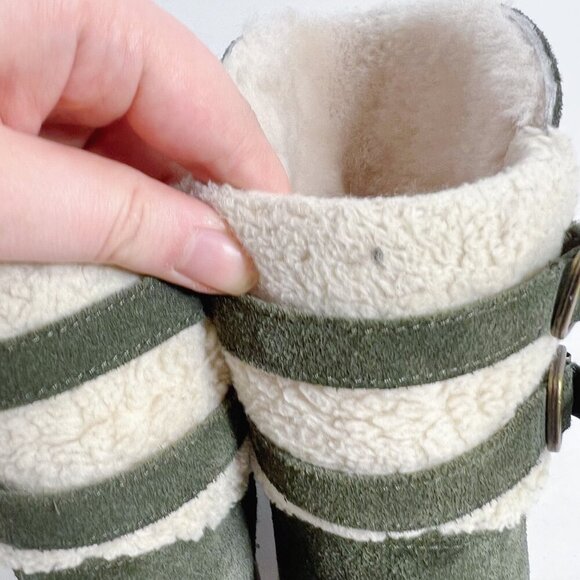 Koolaburra UGG Women's Olive Green Suede Shearling Lined Ankle Bootie Size 6 - Picture 11 of 11